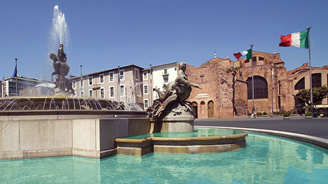 La Basilica Santa Maria degli Angeli e dei Martiri di Roma in Piazza della Repubblica