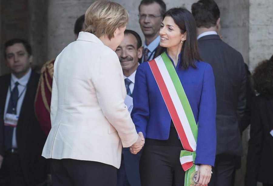 Il Sindaco di Roma Virginia Raggi accoglie la Signora Merkel