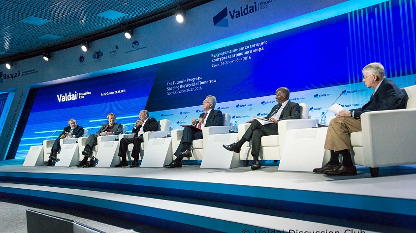 Vladimir Putin all conferenza dei soci del Valdai Club